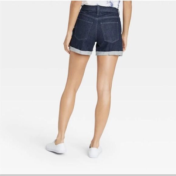 NWT Universal Thread Size 8 Vintage Stretch Midi Blue Jean Denim Shorts - Picture 3 of 7